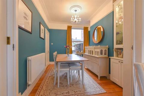 62 Broadway, Northampton, NN1 4SQ