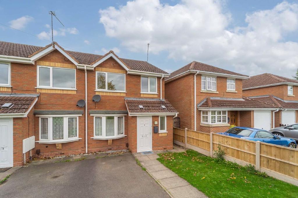 8, West Green, Wolverhampton, WV4 3 bed semidetached house £775 pcm