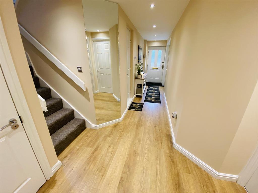 Catton Way, Brayton, Selby 4 bed detached house £325,000