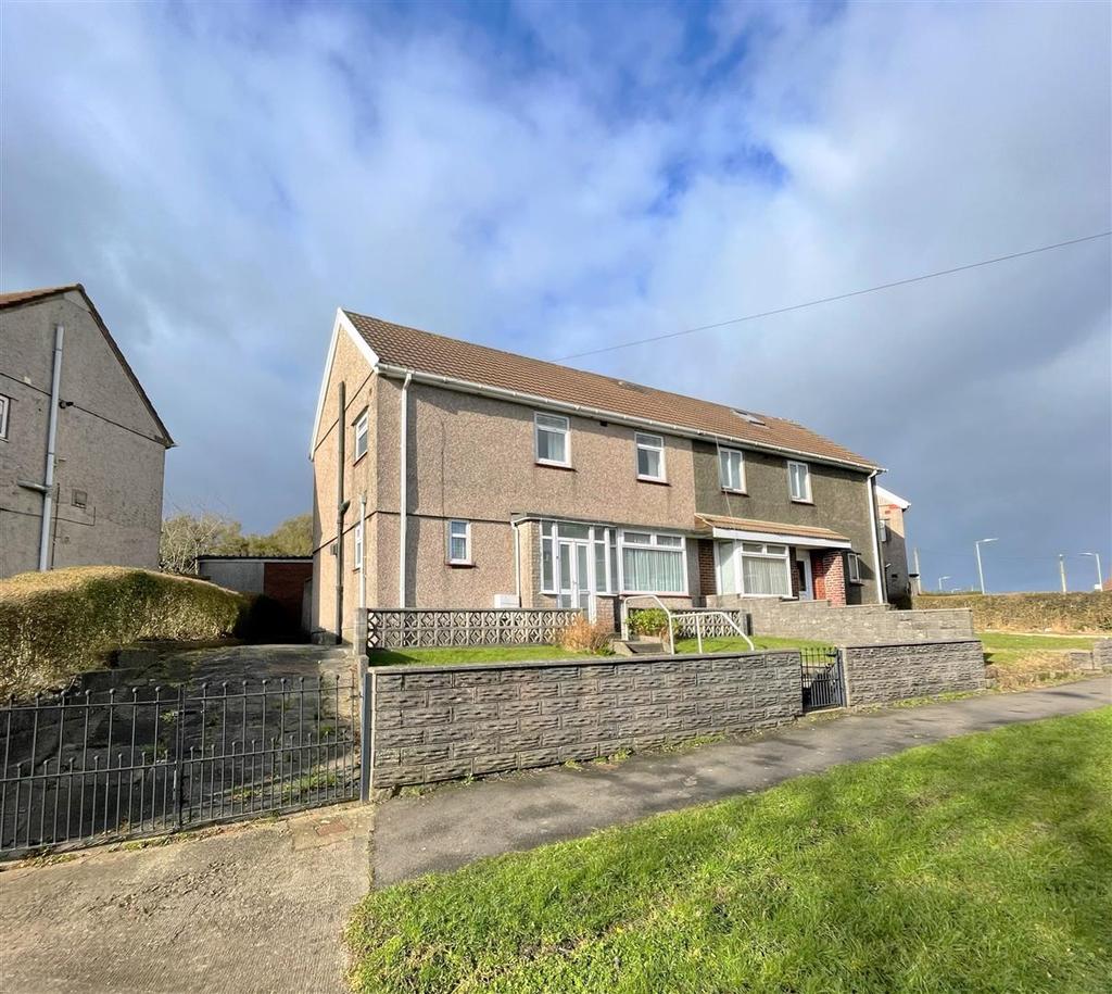 Heol Cadifor, Penlan, Swansea 3 bed semidetached house £125,000