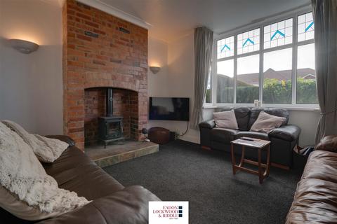 8 Beech Avenue, Rotherham, S65 3HN