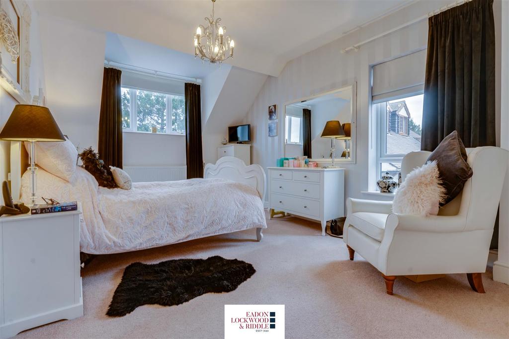 Bedroom 2-1.jpg