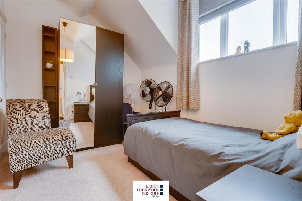 Bedroom 3-1.jpg