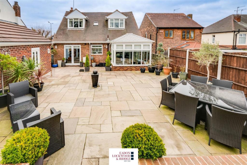 Rear Garden 1.jpg