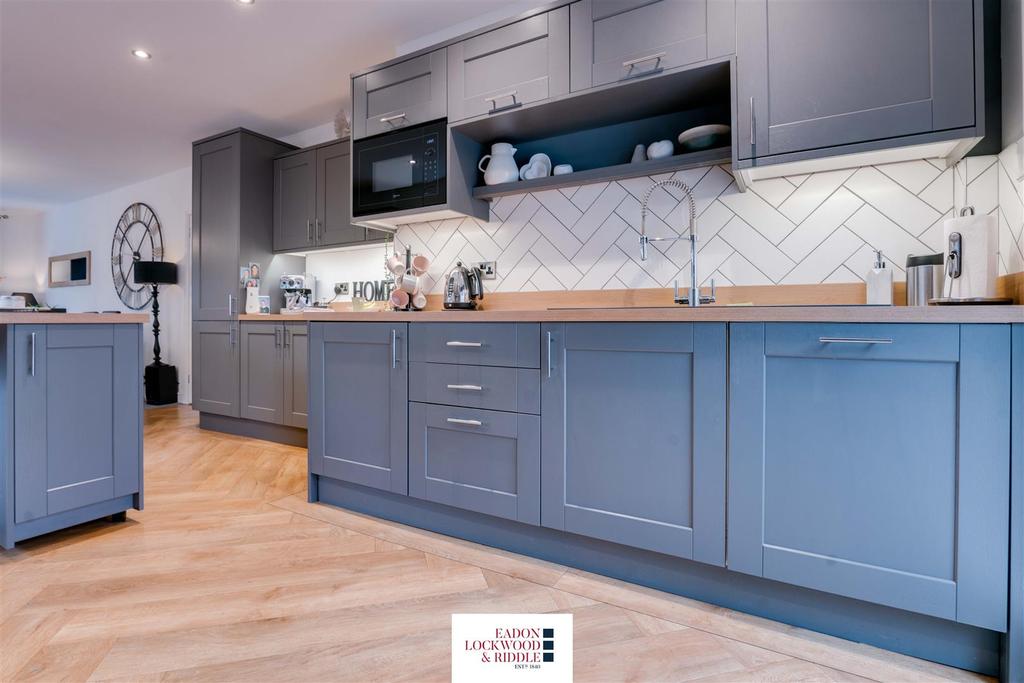 Kitchen Diner Sitting Room 3.jpg