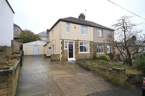 8 Brae Avenue, Bradford, BD2 4AY
