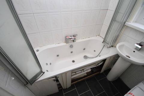 8 Brae Avenue, Bradford, BD2 4AY