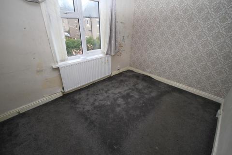 8 Brae Avenue, Bradford, BD2 4AY