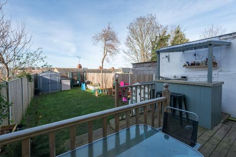 3b Arklow Square, Ramsgate, CT11 8PS