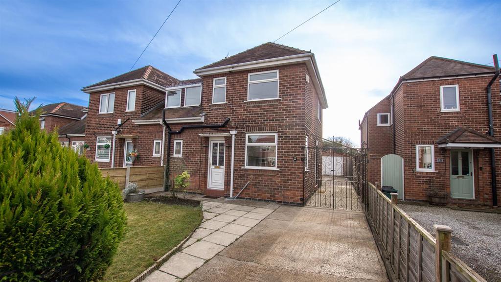 Bad Bargain Lane, Tang Hall, York... 3 bed semidetached house £1,050