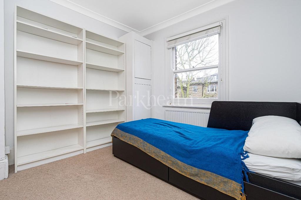 Flat 4, 27 Primrose Gardens-1.jpg