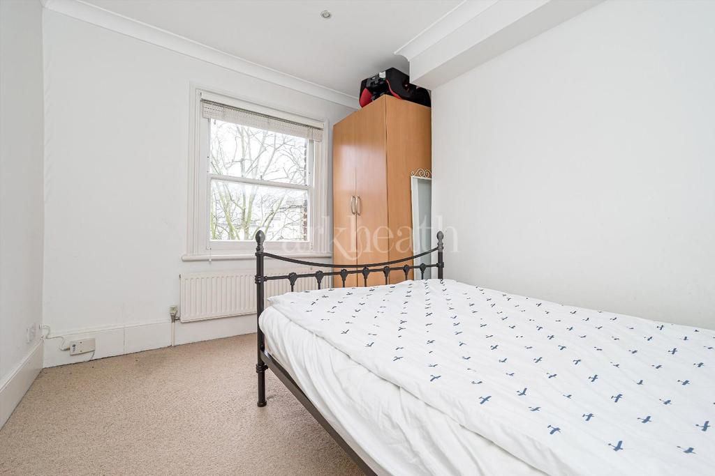 Flat 4, 27 Primrose Gardens-2.jpg