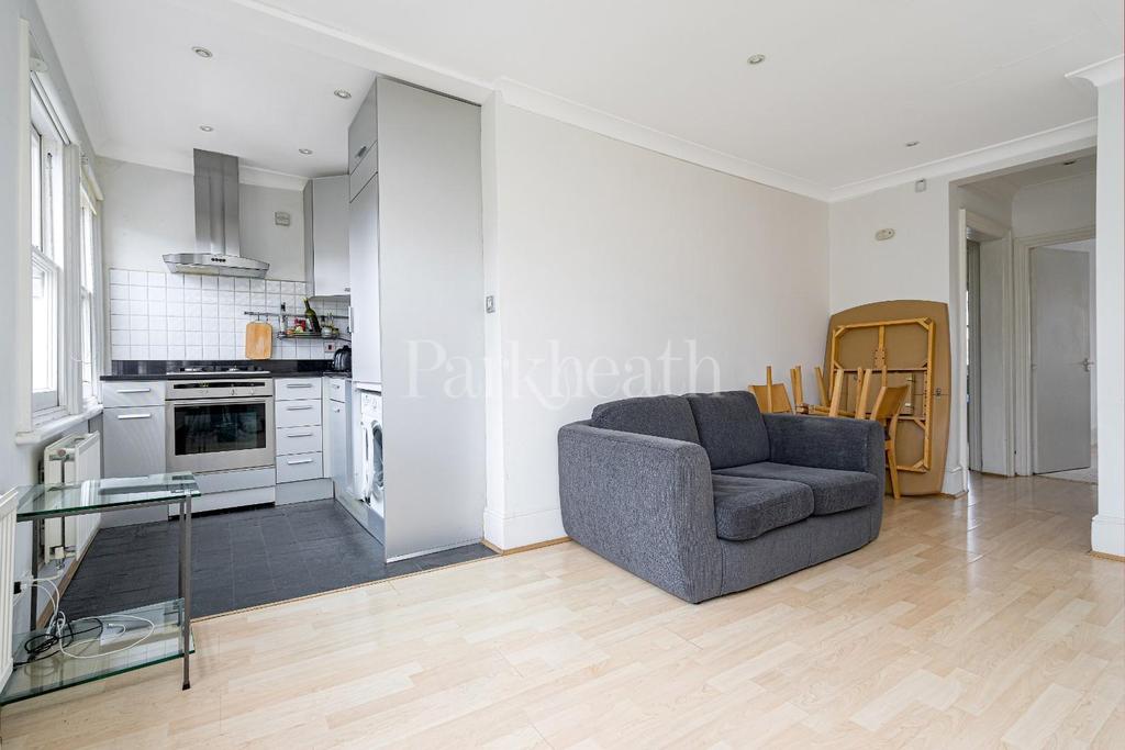 Flat 4, 27 Primrose Gardens-6.jpg