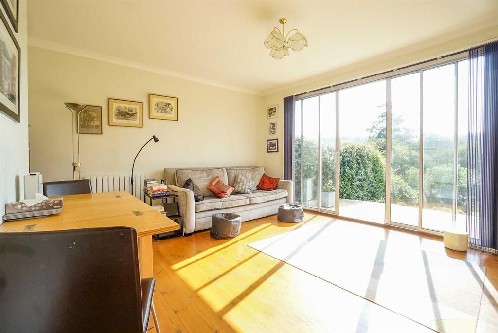 Park View, Hastings 3 bed detached bungalow £400,000