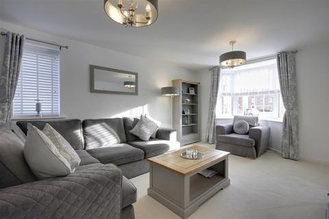 2 Petfield Drive, Anlaby, Hull, HU10 7ET