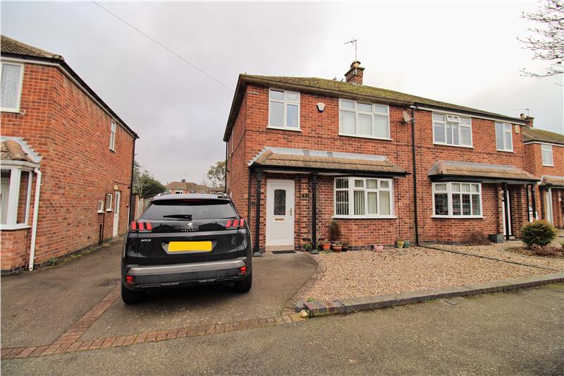 Brockhurst Avenue, Burbage... 3 bed semidetached house £279,950