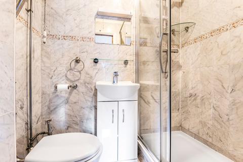 29 Torrington Place, London, E1W 2UY