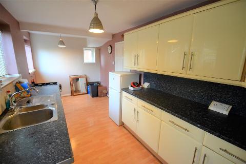 8 Green Close, Feltham, TW13 6TJ