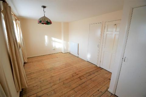 8 Green Close, Feltham, TW13 6TJ