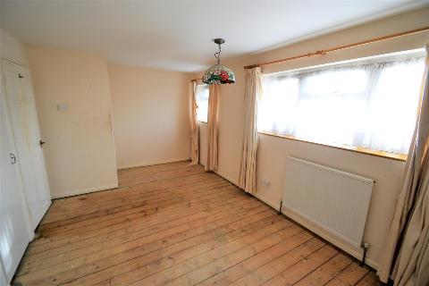 8 Green Close, Feltham, TW13 6TJ