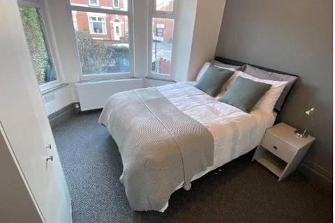 1 bedroom in a house share to rent, Bloom Street, Stockport, SK3