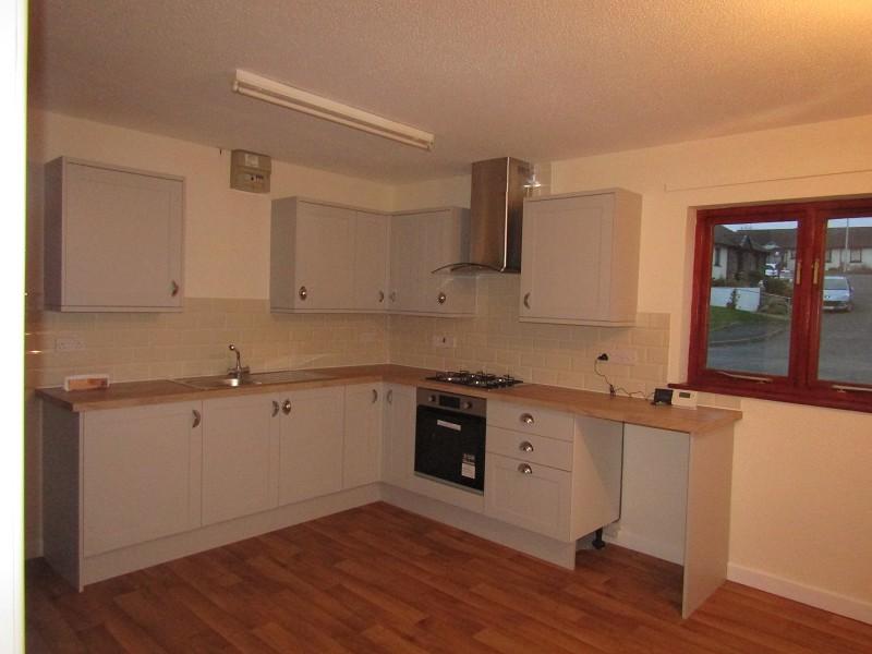 Oakfield Drive, Kilgetty, Pembrokeshire. 2 bed detached house £249,999