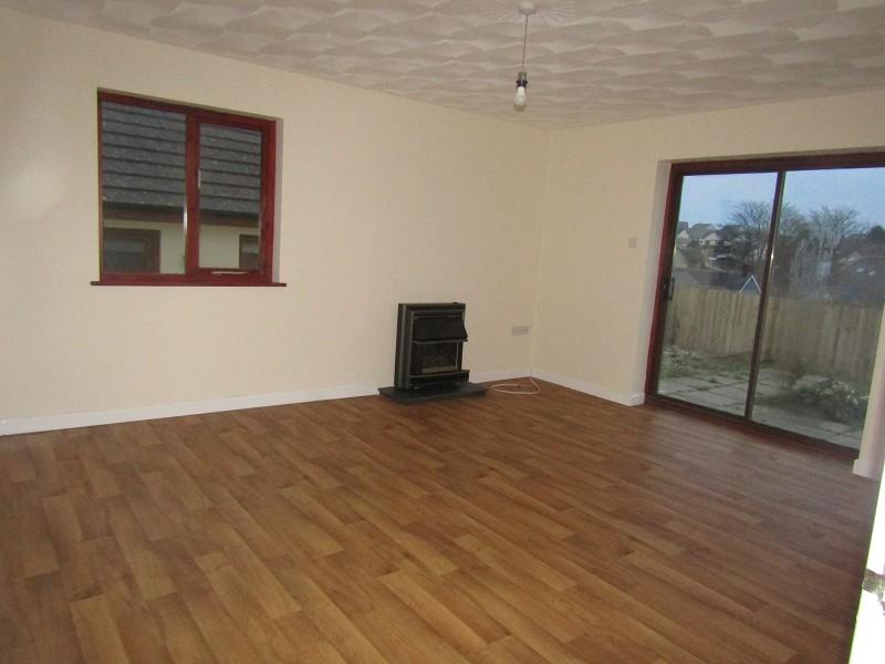 Oakfield Drive, Kilgetty, Pembrokeshire. 2 bed detached house £249,999