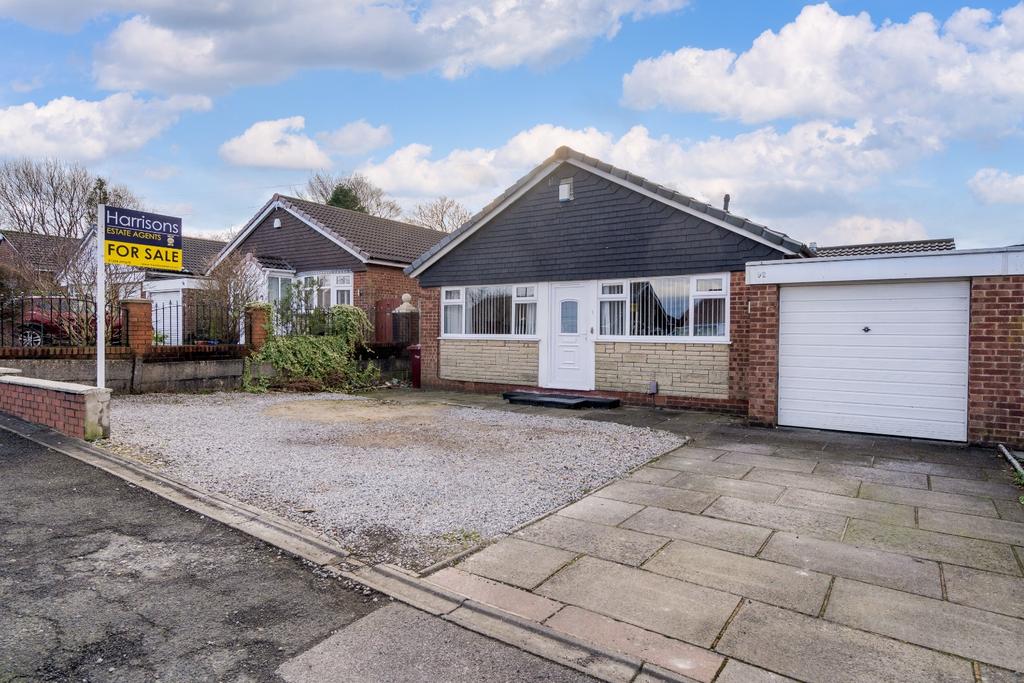 Smethurst Lane, Bolton, Lancashire, BL3 3 bed detached bungalow £275,000