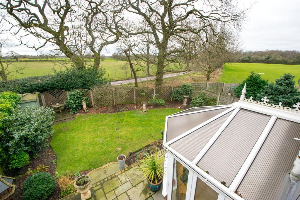 Bosley Close, Middlewich 3 bed detached house for sale £250,000