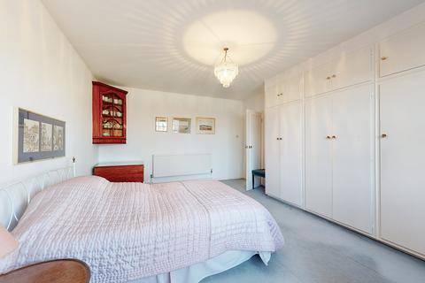 Flat H, 13 Compton Road, London, N1 2PA
