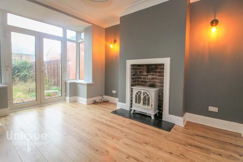 15 Maurice Grove, Blackpool, FY2 0QH
