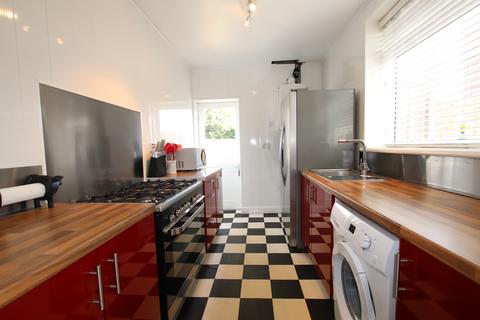 98 King Alfred Avenue, London, SE6 3HF