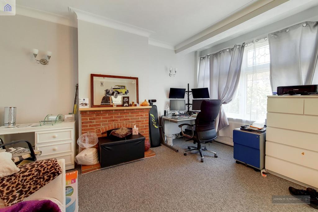 Devonshire Gardens, n21 5 bed end of terrace house £775,000