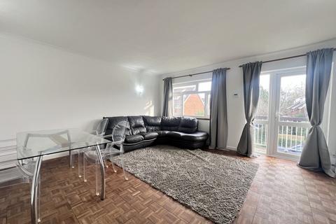 2 bedroom maisonette to rent, Elm Hatch, Pinner HA5