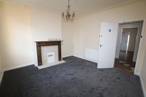 4 bedroom end of terrace house to rent, Grantley Street, Grantham