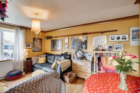 76 Hillcrest, Bar Hill, Cambridge, CB23 8TQ