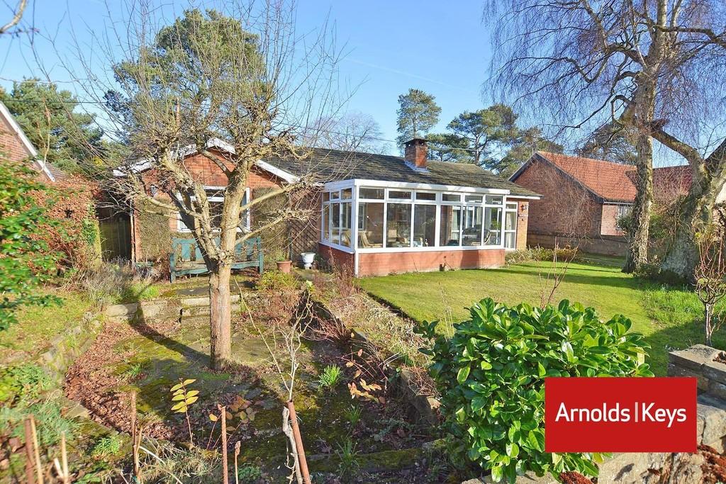 Heathfield Road, High Kelling 3 bed detached bungalow £450,000