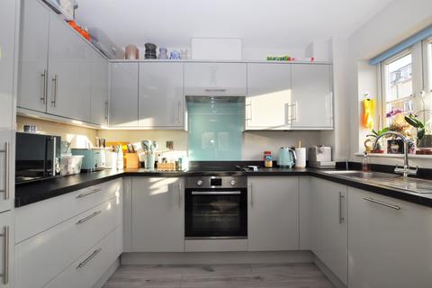 27 School Meadow, Guildford, GU2 8GY