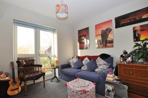 27 School Meadow, Guildford, GU2 8GY