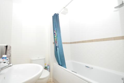 27 School Meadow, Guildford, GU2 8GY
