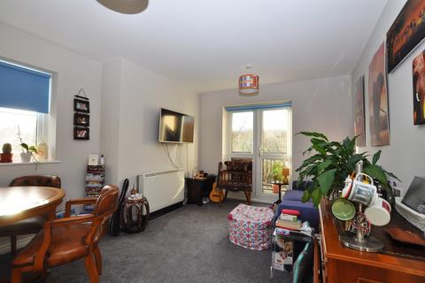 27 School Meadow, Guildford, GU2 8GY