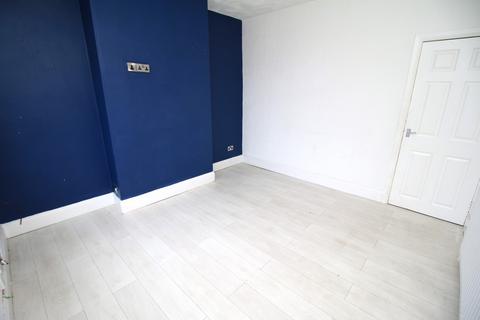 3 bedroom terraced house to rent, Bulkington Road, BEDWORTH, Warwickshire
