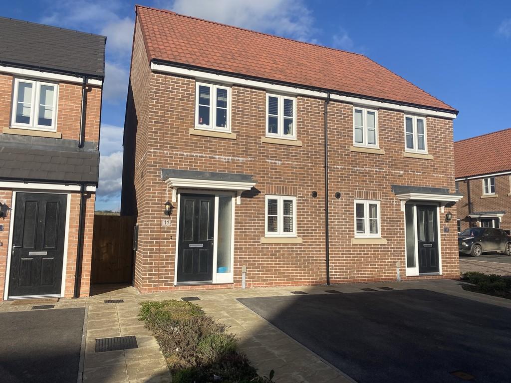 Shetland Drive, Seamer, Scarborough 2 bed semidetached house £180,000
