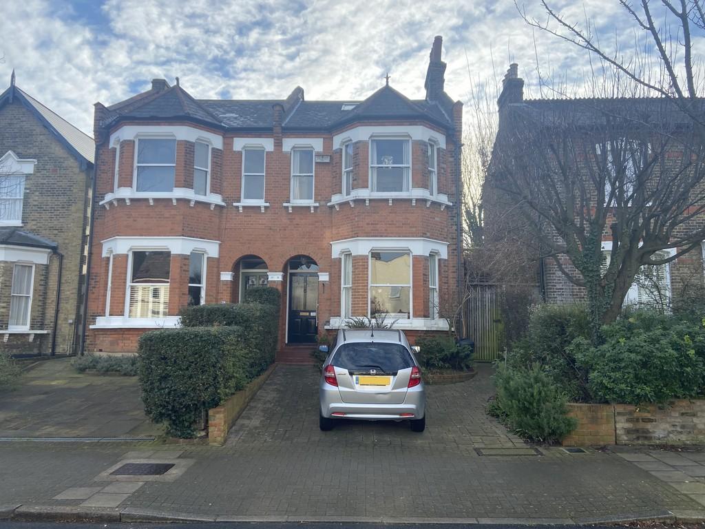 Mackenzie Road, Beckenham 3 bed semidetached house £775,000