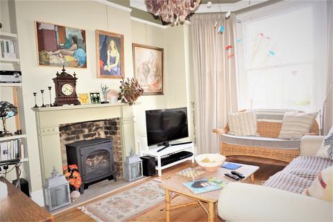 31 Mackenzie Road, Beckenham, BR3 4RT