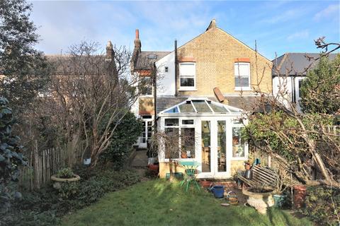 31 Mackenzie Road, Beckenham, BR3 4RT