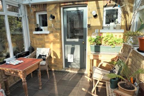 31 Mackenzie Road, Beckenham, BR3 4RT