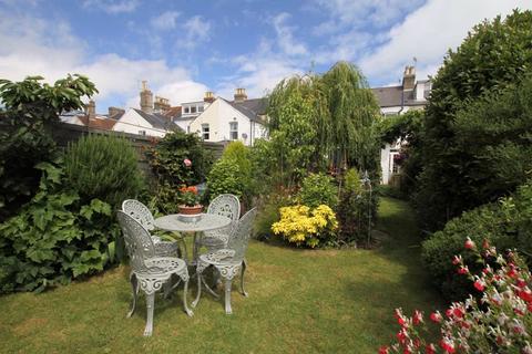 5 Cornwall Road, Walmer, Deal, CT14 7SD