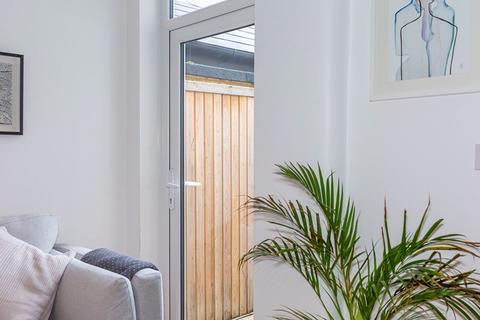 16 Windmill Lane, Long Ditton, Surbiton, KT6 5QE