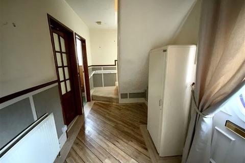 6 Ballifield Avenue, Sheffield, S13 9HN